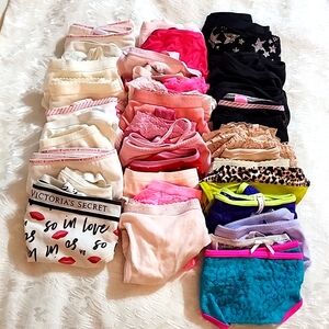 Victoria's Secret Panty Lot - Size: Medium 🩲